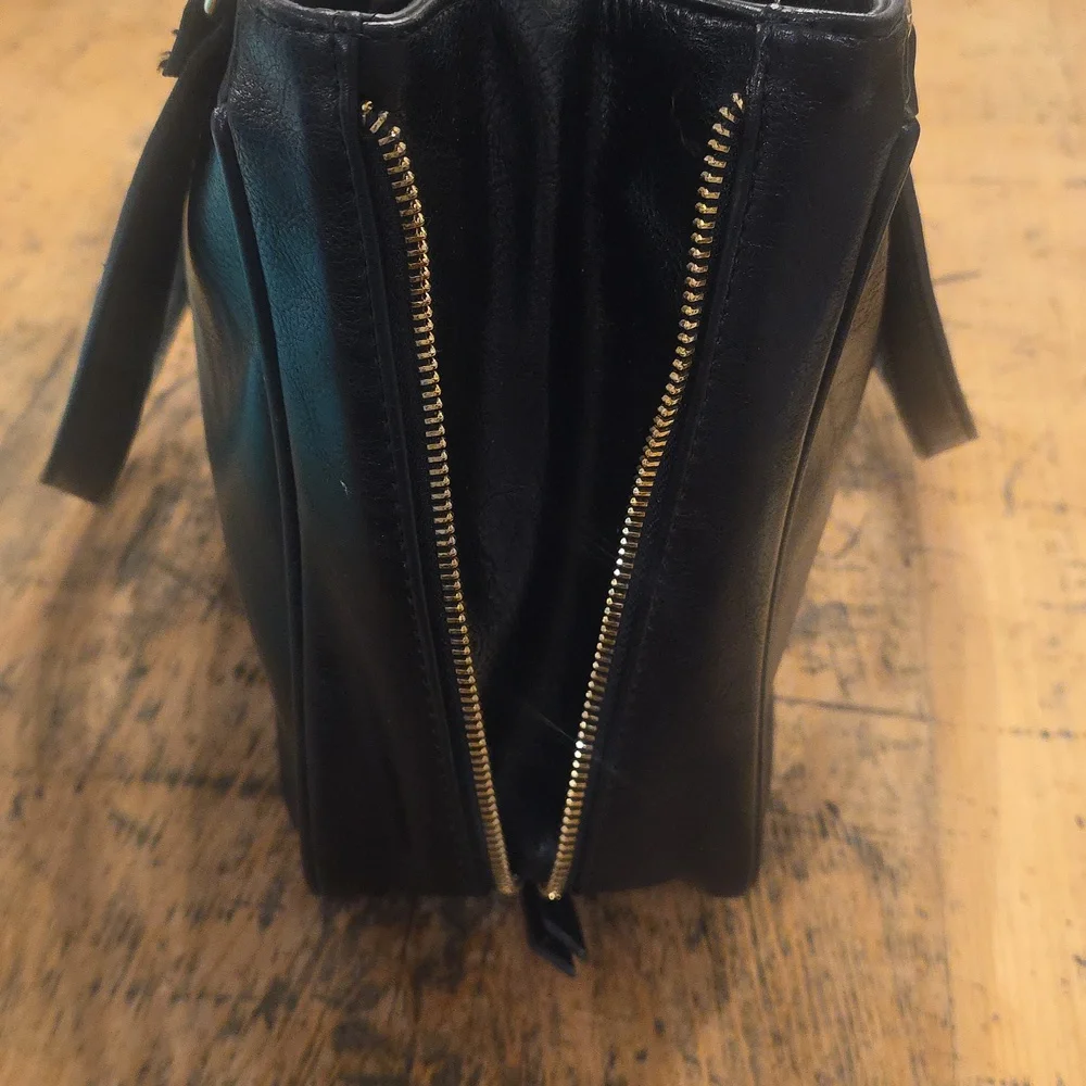 ENZO ANGIOLINI Vintage Vegan Leather Satchel‎